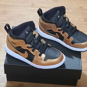 Jordan 1 Mid SE (TD) 'Black/Metallic Gold/White' Toddler 9C (New in Box)